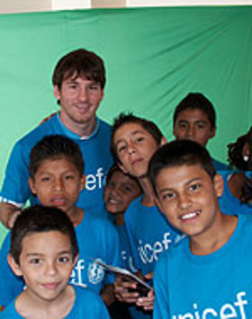 Photo: Leo Messi said that children in Costa Rica should grow up in an environment free of violence and where they are encouraged to play sport.