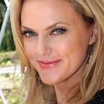 Elaine Hendrix: Profile