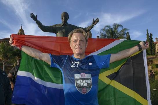 Eddie Izzard Completes Marathon Challenge