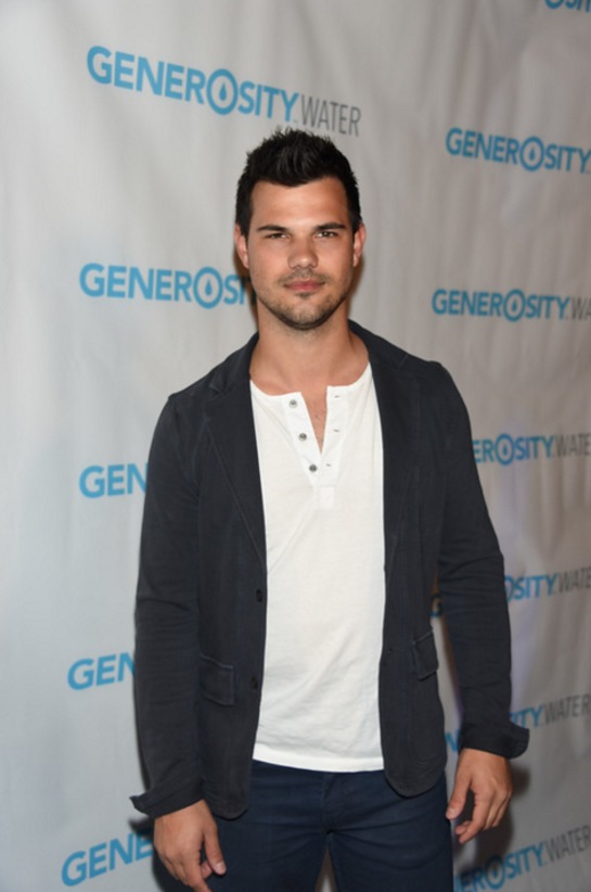 Taylor Lautner attends Generosity Water launch event on World Water Day.