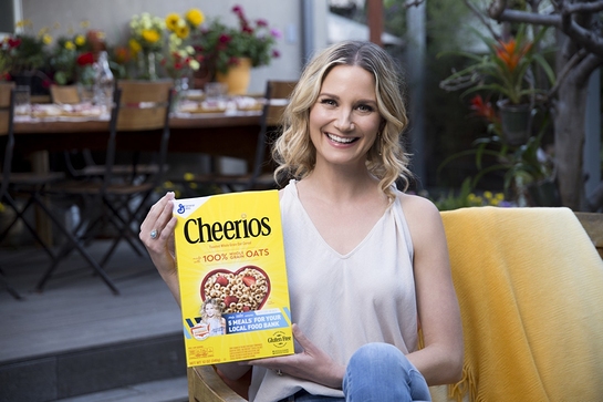 Jennifer Nettles Supports 5th Year of Outnumber Hunger Campaign to Help Fight Hunger