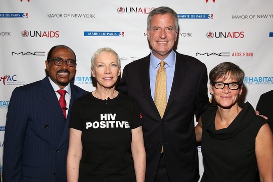 Annie Lennox joins NYC Mayor de Blasio, Nancy Mahon of the MAC AIDS Fund, Michel Sidibe of UNAIDS