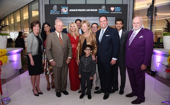 Patty McDonald, Lucy Morillo, Jack Nicklaus, Marile and Jorge Luis Lopez, Barbara, Alex Soto, Nicklaus patient Ralphie Mario Murgado, Dr. Narendra Kini and Michael Fux