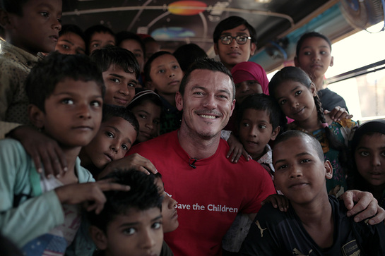 Luke Evans visited one of the most vulnerable slum communities in Mumbai which surrounds the Deonar land-fill site