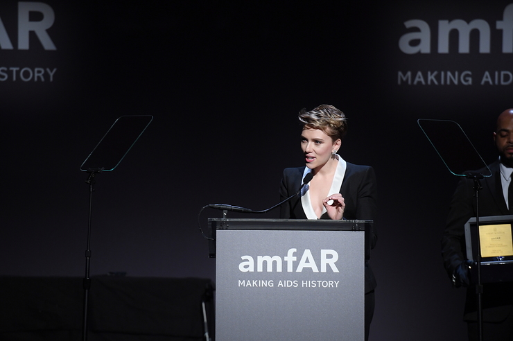 Scarlett Johansson Honored by amfAR