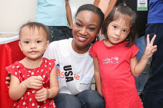 Miss USA Deshauna Barber in the Philippines with Smile Train Miss USA Deshauna Barber in the Philippines with Smile Train