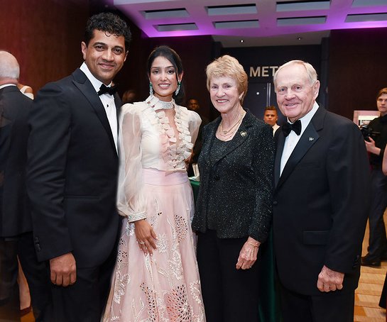 Dr. Narendra Kini and Ravneet Chowdhury with Barbara and Jack Nicklaus Dr. Narendra Kini and Ravneet Chowdhury with Barbara and Jack Nicklaus