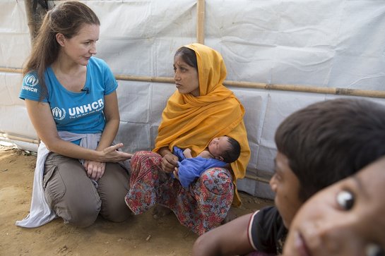 UNHCR Goodwill Ambassador Kristin Davis meets Rohingya refugees in Bangladesh