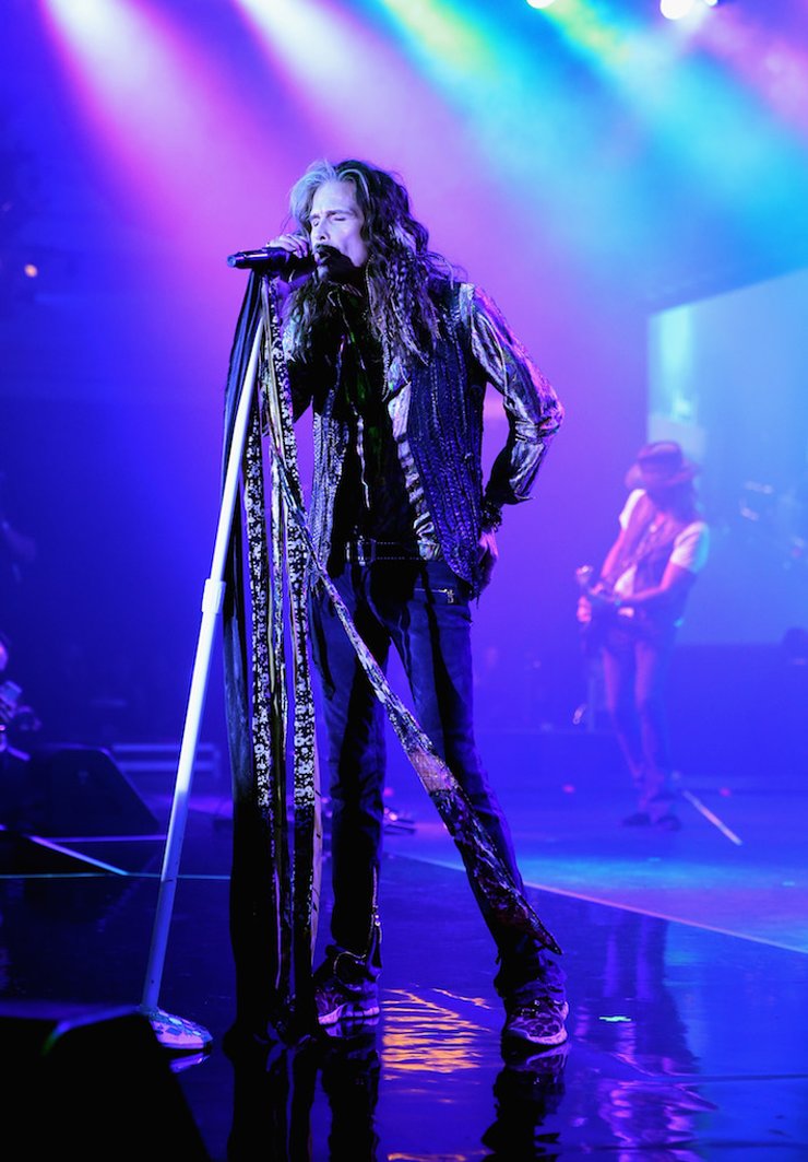 Steven Tyler performs onstage at Celebrity Fight Night XXIV