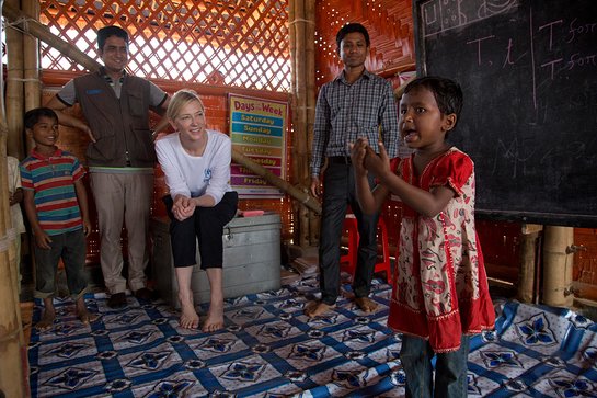 Cate Blanchett meets young Rohingya refugees 