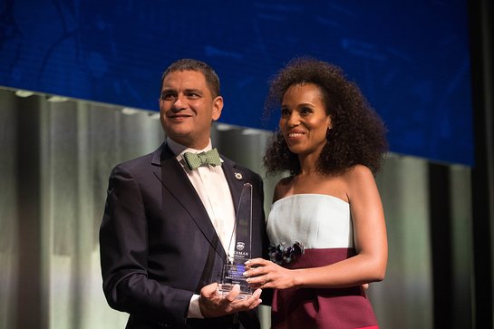 Lehman College President José Luis Cruz and honoree Kerry Washington