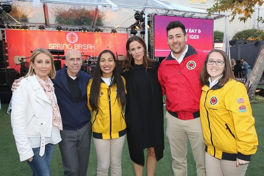  Jeffrey Katzenberg, Jennifer Garner and City Year AmeriCorps members