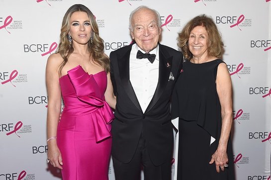 Elizabeth Hurley With Leonard and Judy Lauder