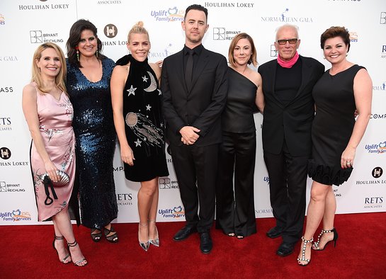 Sally Pressman, Dawn McCoy, Busy Philipps, Colin Hanks, Samantha Bryant, Peter Weller, and Shari Stowe Sally Pressman, Dawn McCoy, Busy Philipps, Colin Hanks, Samantha Bryant, Peter Weller, and Shari Stowe