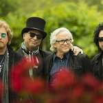 Your Chance To Dine With Toto's Steve Lukather And Meet The Band