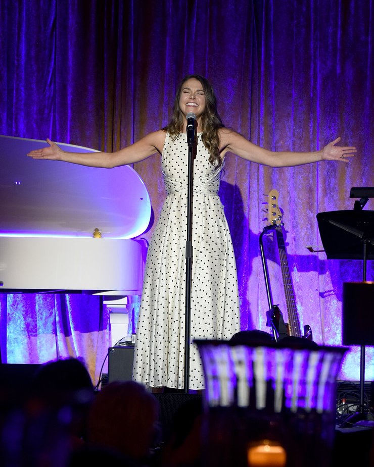 Sutton Foster Performs at Global Lyme Alliance Gala