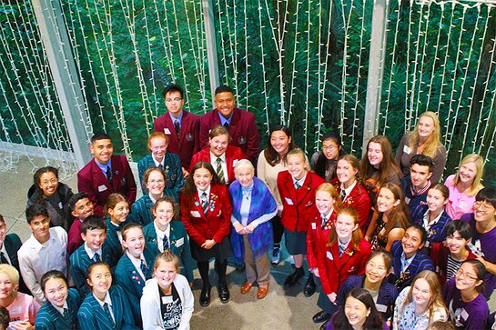 Jane and the senior students at the Auckland Roots & Shoots event Jane and the senior students at the Auckland Roots & Shoots event