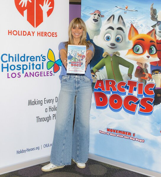 Heidi Klum Brings Arctic Dogs Movie Preview to Children's Hospital Los Angeles 