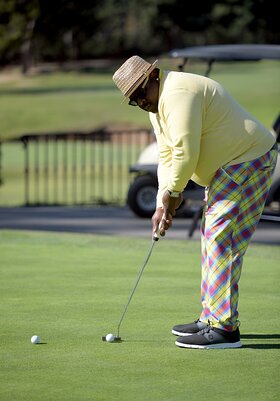 Cedric the Entertainer Hosts 20th Emmys Golf Classic