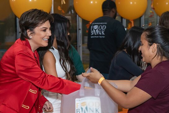 Kris Jenner helped pass out food for Thanksgiving at the Los Angeles Regional Food Bank. Kris Jenner helped pass out food for Thanksgiving at the Los Angeles Regional Food Bank.
