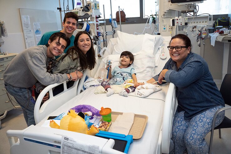 Mackenzie Ziegler Joins Patients For Bedside Music Therapy Sing Along