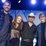 Brad Paisley Makes Surprise Appearance, Performs at Country Cares for St. Jude Kids