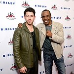 Sugar Ray Leonard Foundation "Big Fighters, Big Cause" Charity Boxing Night Honors Nick Jonas & Raises Over $650,000