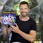 Joel McHale Reads HALLOWEEN HUSTLE for SAG-AFTRA Foundation’s Storyline Online