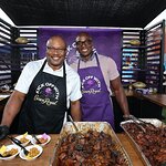 Bo Jackson and Demarcus Ware Go Head-To-Head in Charity BBQ Cook Off