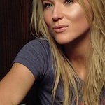Jewel To Help End Child Hunger With Country Music Awards Performance