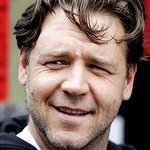 Russell Crowe Comes To The Rescue