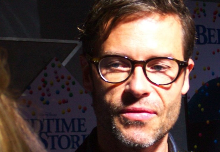 Guy Pearce Supports Toys for Tots