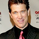 Chris Isaak To Play Charity Shows In Australia