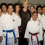 Jenna Elfman Performs Christmas Stories For Charity