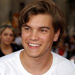 Emile Hirsch Escapes Russia's Fires