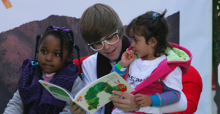 Justin Bieber Reads For The Record