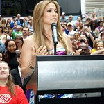 Jennifer Lopez Tells Kids To Be Great For Charity