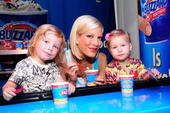 Tori Spelling at Children's Hospital LA with her kids, Liam (age 3) and Stella (age 2)