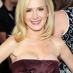 Angela Kinsey Creates Holiday Box For Oceana