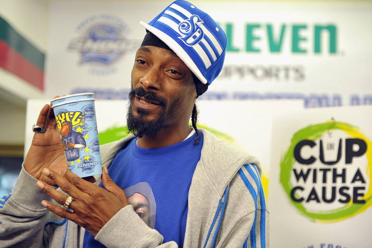 Snoop Dogg Launches Coffee Cup With a Cause