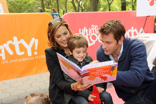 Mariska Hargitay at Read For The Record Block Party