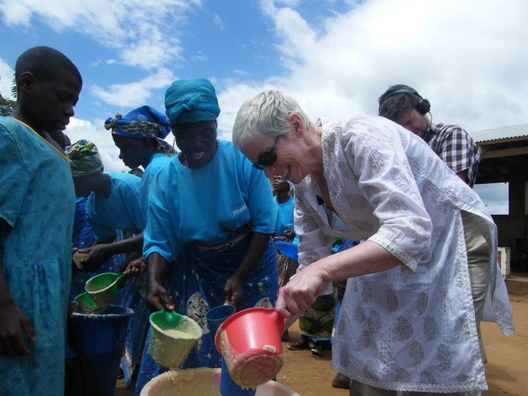 Annie Lennox Serves Porridge in Malawi