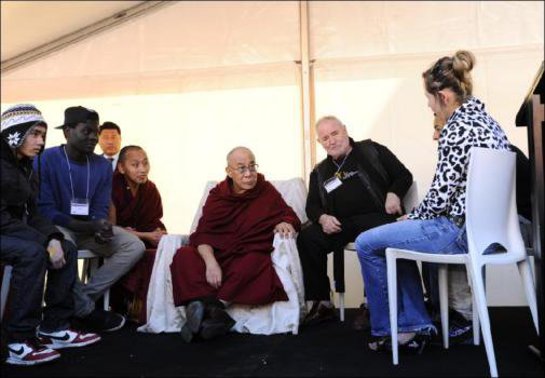 Dalai Lama meets Les Twentyman in Melbourne