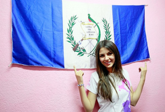 Victoria Justice with UN Foundation