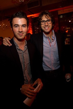 Kevin Jonas and Josh Groban Kevin Jonas and Josh Groban