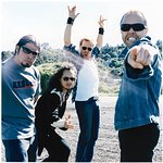 Metallica Live Acoustic EP To Benefit MusiCares