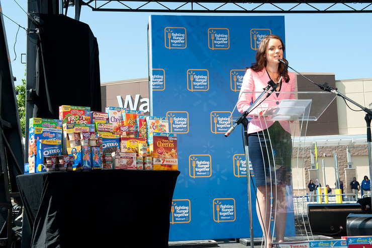 Kimberly Williams Paisley Walmart Anti-Hunger Concert