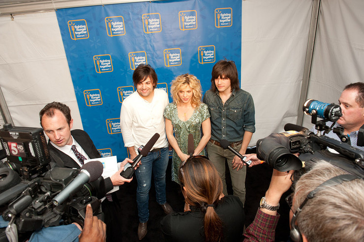 The Band Perry at Walmart Anti-Hunger Event