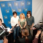 The Band Perry Backs Walmart Anti-Hunger Campaign