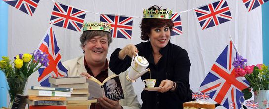 Stephen Fry and Ruby Wax